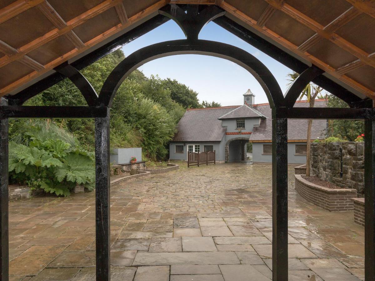 Pendine Manor Villa Exteriör bild